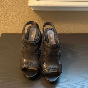 Max Studio Dark Olive Platform Sandals Size 6